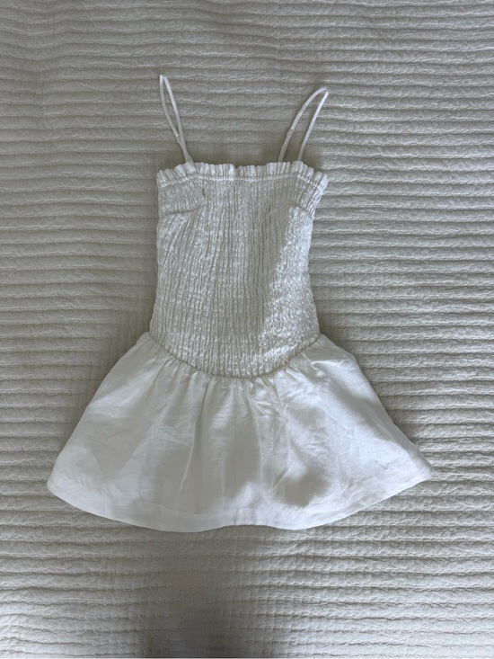 Aritzia Dresses & Skirts - Aritzia Wilfred Corinne Dress